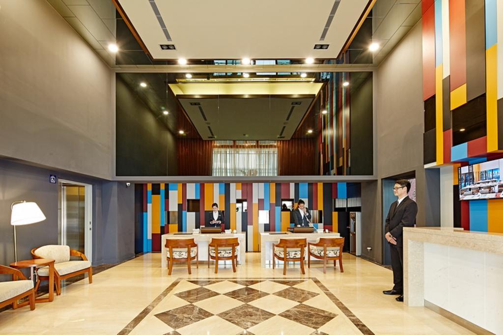 Hotel Sukimi Tainan Exterior photo